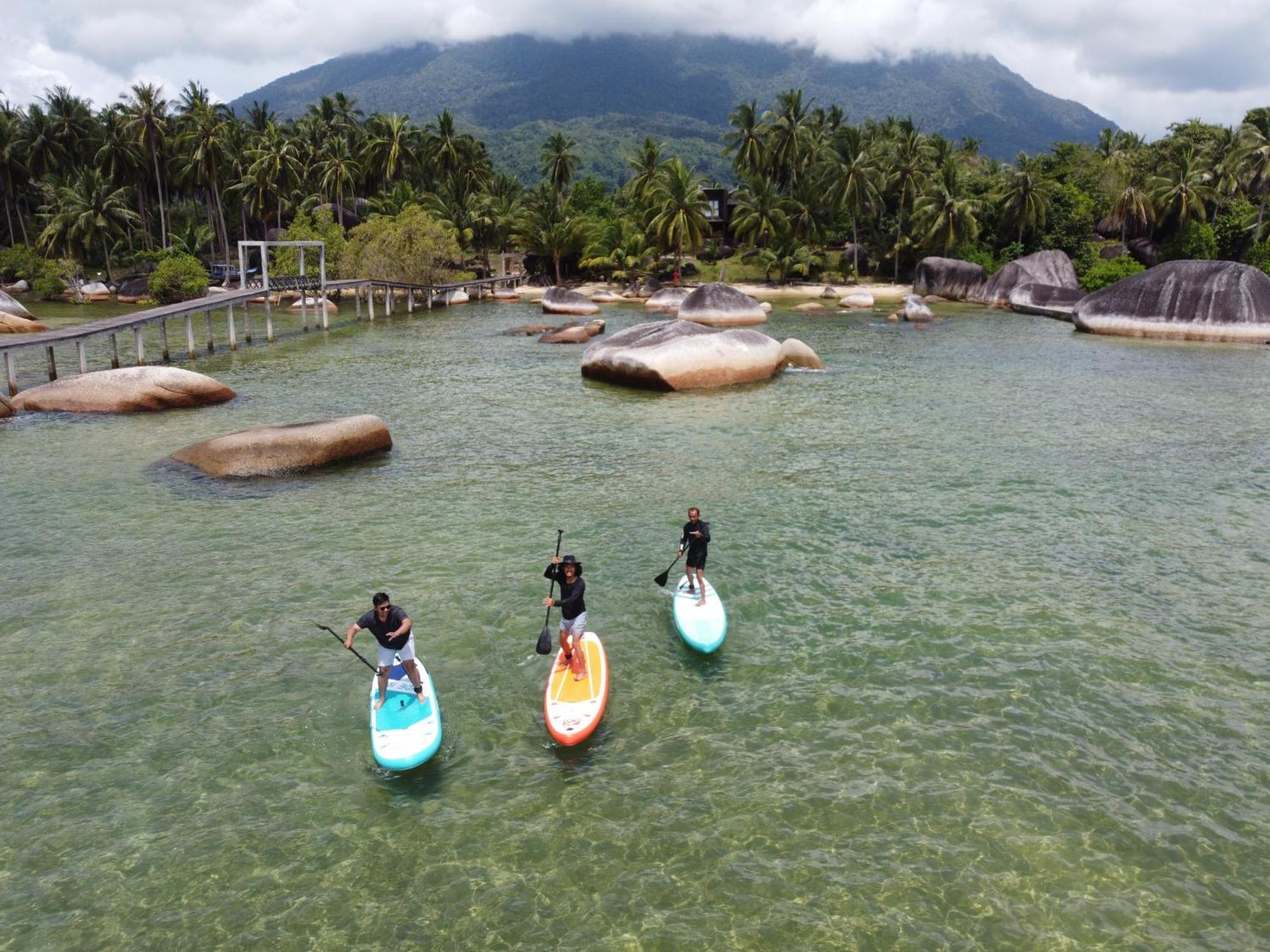 Natuna Dive Resort Ranai Buitenkant foto